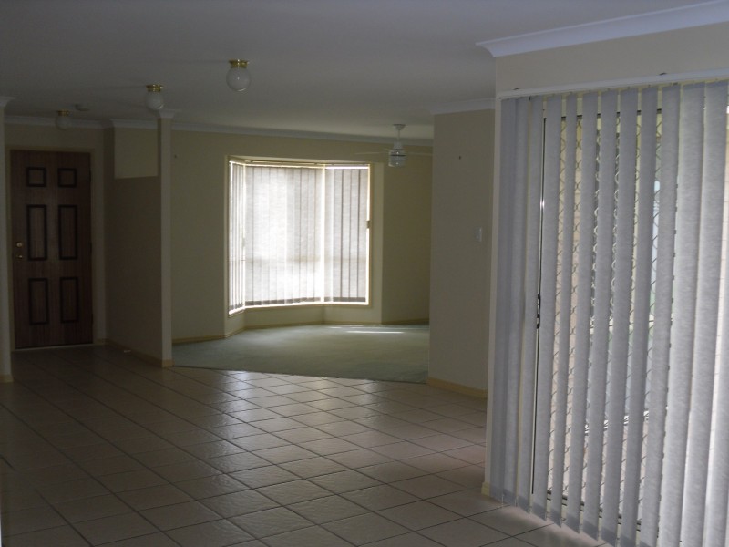 36 Columbia Drive, Beachmere QLD 4510