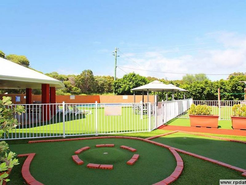 9/1 Links Ct, Woorim QLD 4507