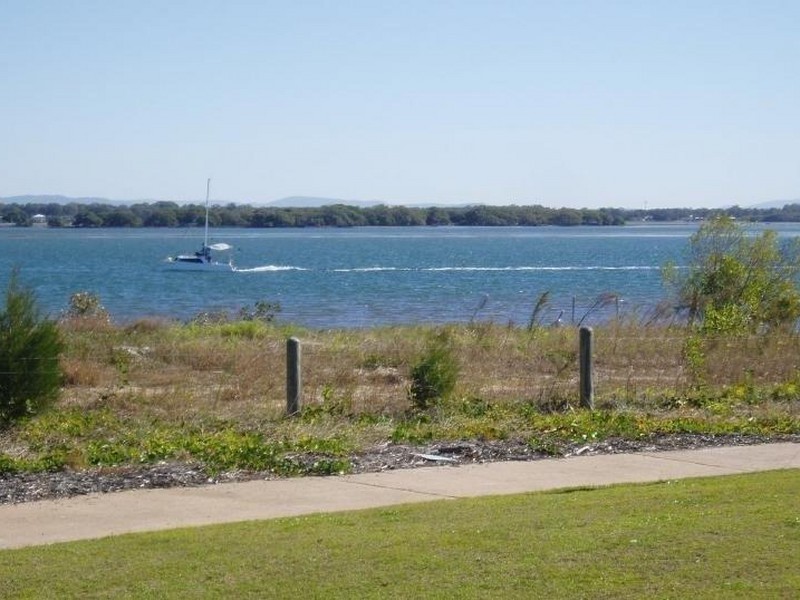 5/7 Solander Esplanade, Banksia Beach QLD 4507