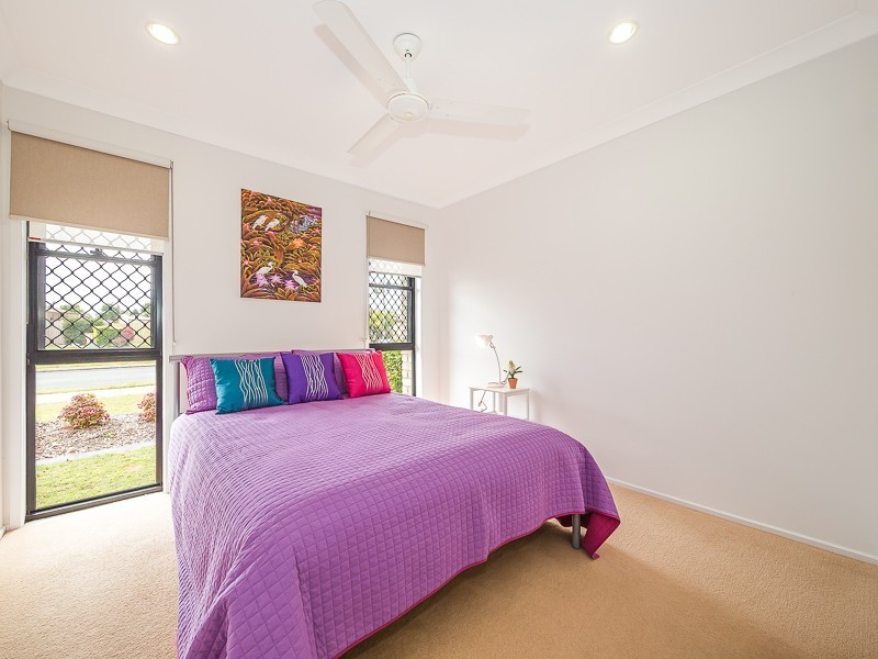 4 Dunwich Court, Sandstone Point QLD 4511