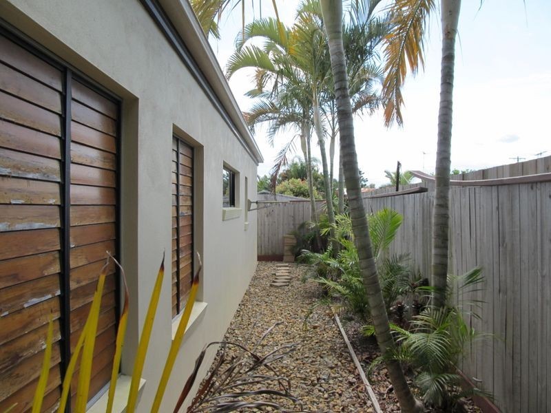 8 Avon Avenue, Bribie Island QLD 4507