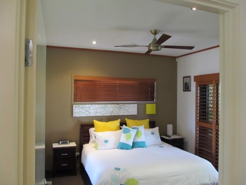 8 Avon Avenue, Bribie Island QLD 4507