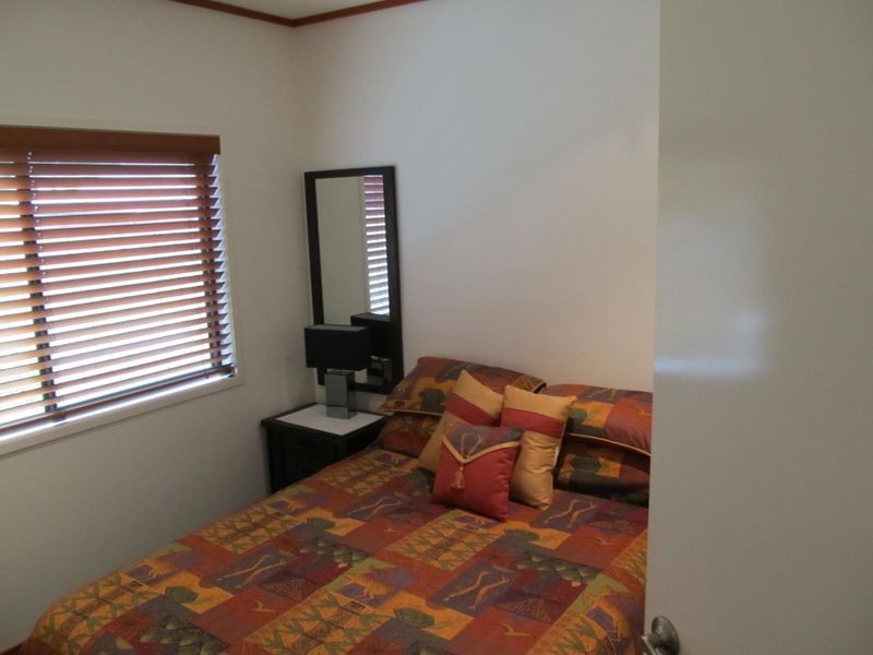 8 Avon Avenue, Bribie Island QLD 4507