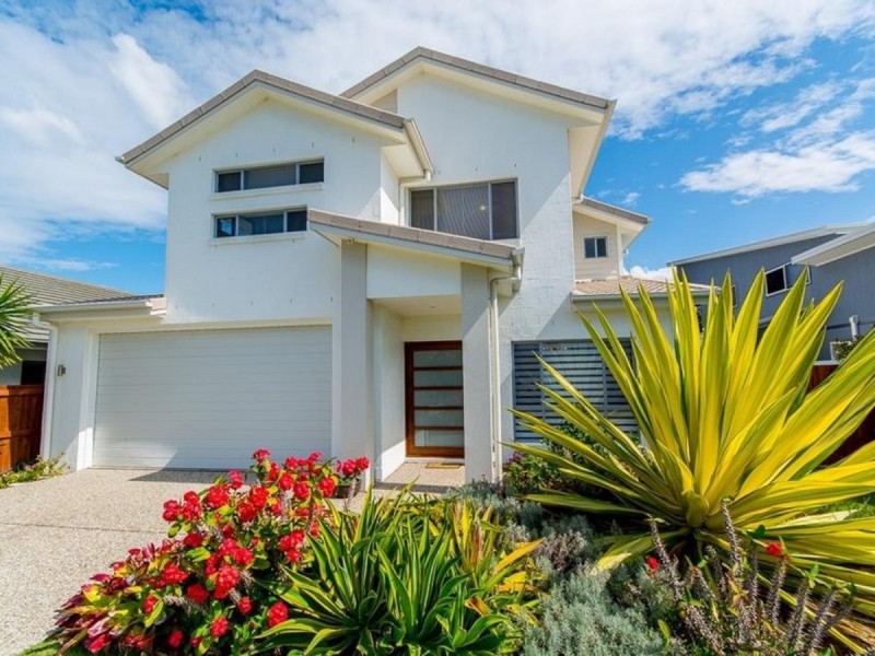 51 Dunebean Drive, Banksia Beach QLD 4507