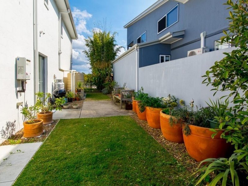 51 Dunebean Drive, Banksia Beach QLD 4507