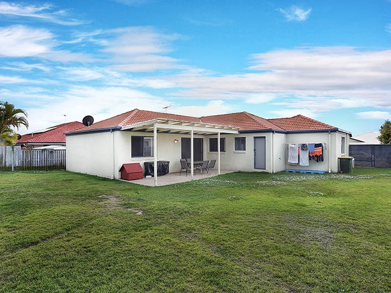 131 Carpenter Way, Sandstone Point QLD 4511
