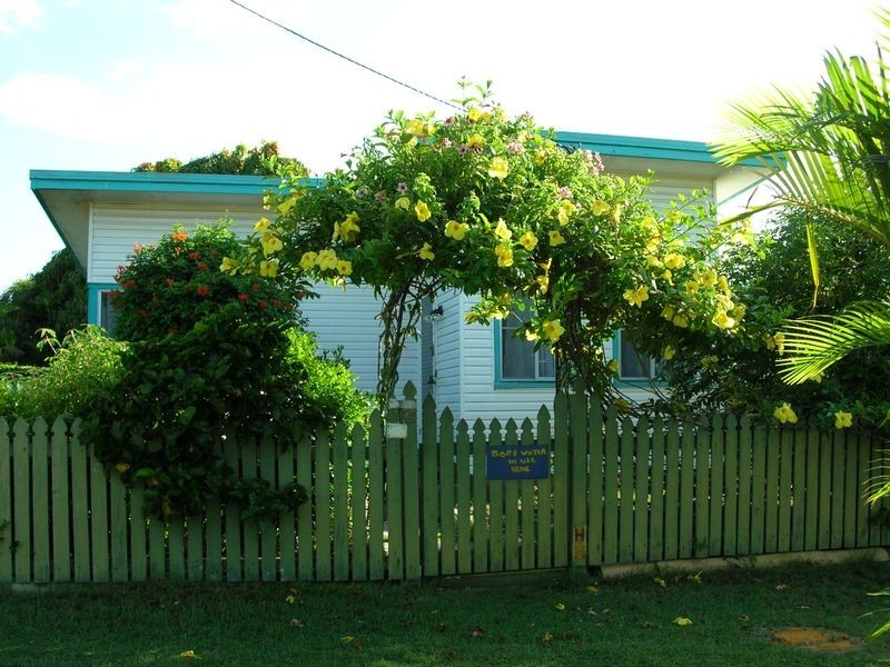 22 Lalroy Street, Beachmere QLD 4510