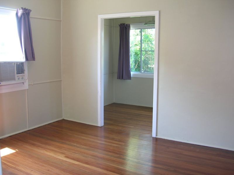 22 Lalroy Street, Beachmere QLD 4510