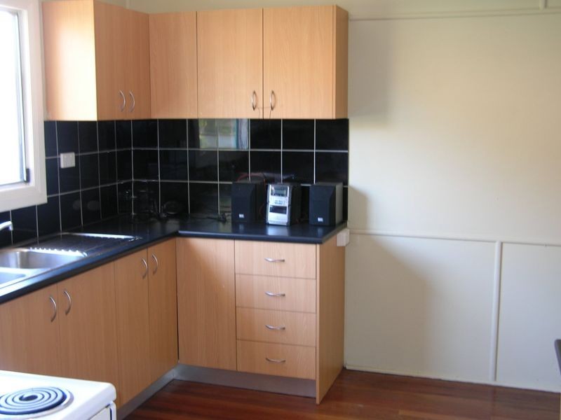 22 Lalroy Street, Beachmere QLD 4510