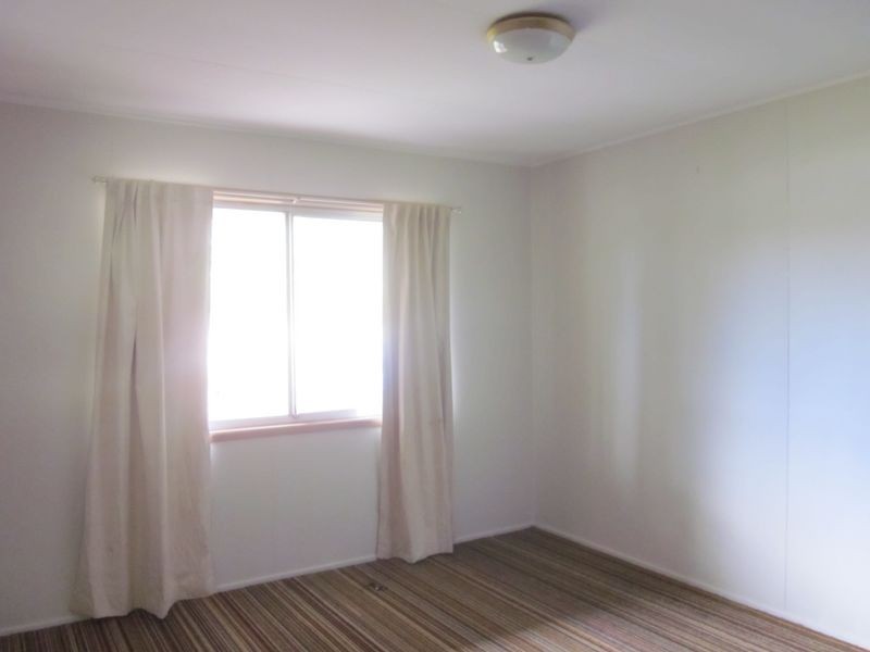 1/64 Coronation Avenue, Beachmere QLD 4510