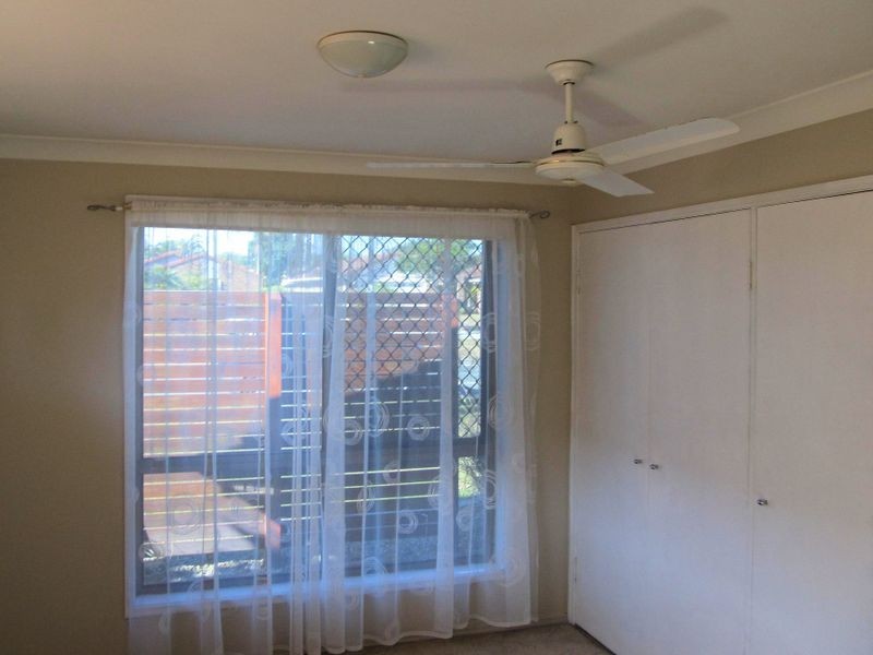 122 Bestmann Road East, Sandstone Point QLD 4511