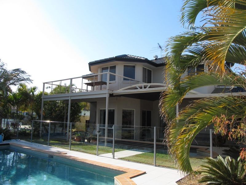 2 Skysail Court, Banksia Beach QLD 4507