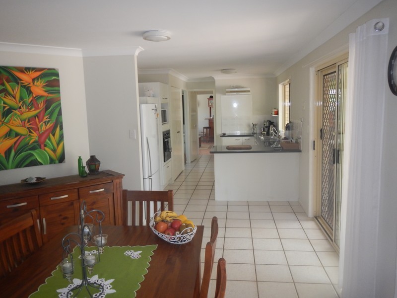 8 Alex Avenue, Ningi QLD 4511