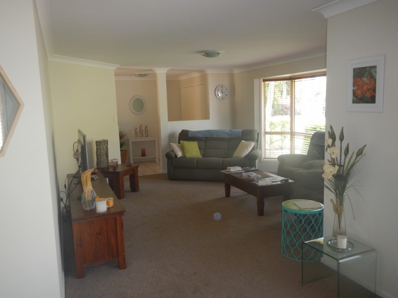 8 Alex Avenue, Ningi QLD 4511