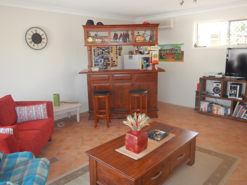 8 Alex Avenue, Ningi QLD 4511