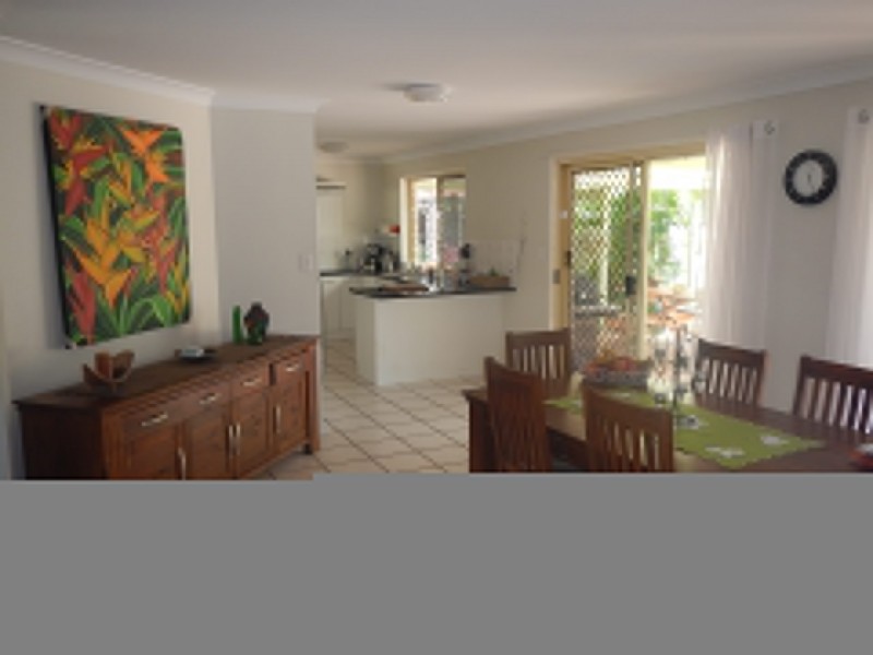 8 Alex Avenue, Ningi QLD 4511