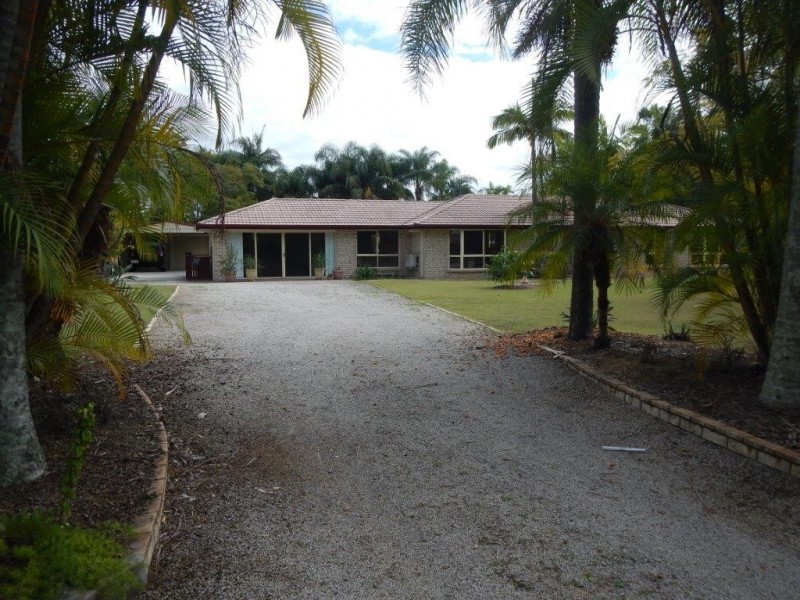 8 Alex Avenue, Ningi QLD 4511