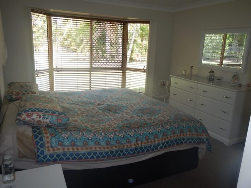 8 Alex Avenue, Ningi QLD 4511