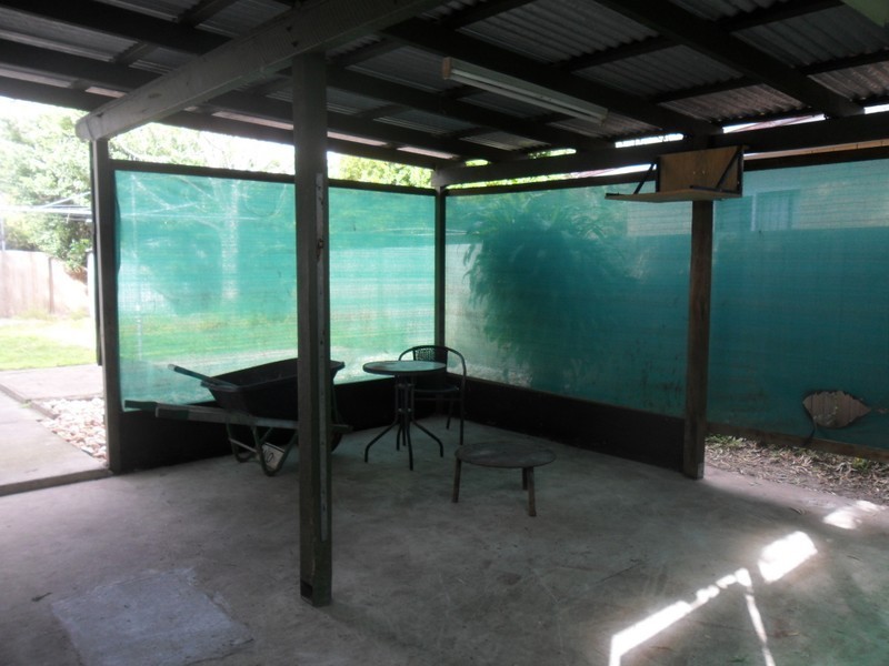 18 Dwyer Street, Beachmere QLD 4510