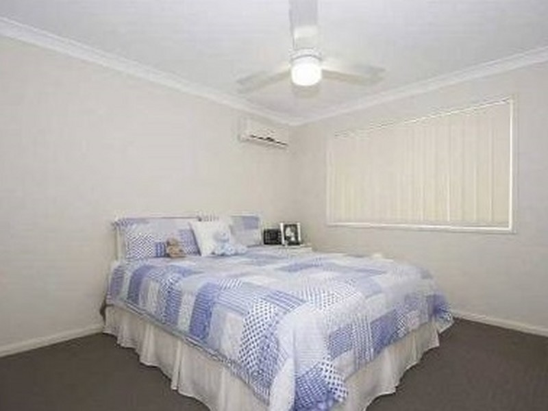 17 Whitehaven Place, Banksia Beach QLD 4507