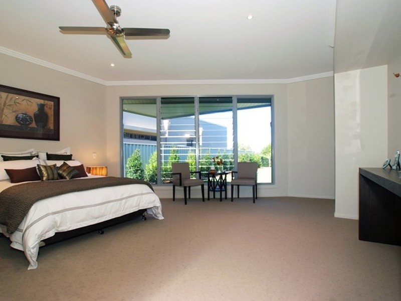 7 Dunebean Drive, Banksia Beach QLD 4507