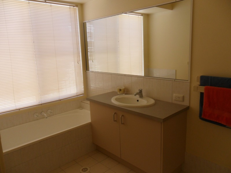 Sandstone Point QLD 4511