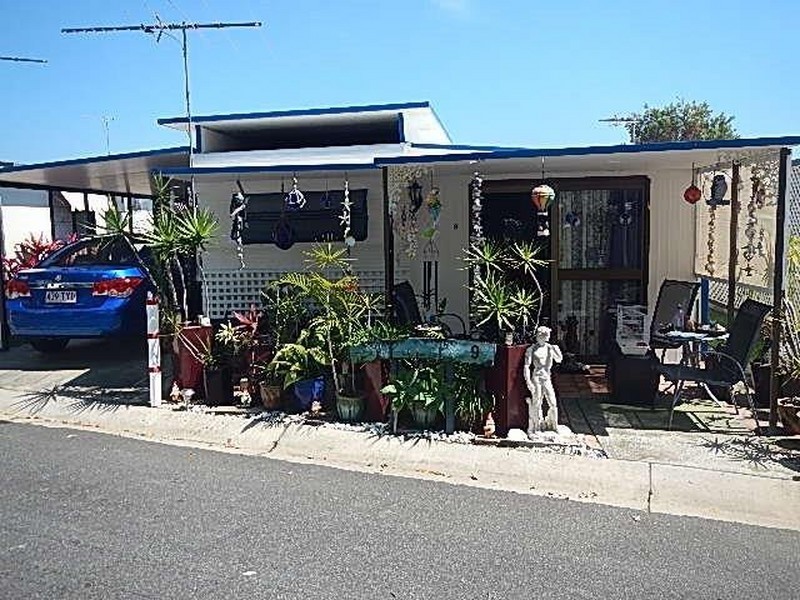 9/1 KalMaKuta Drive, Sandstone Point QLD 4511