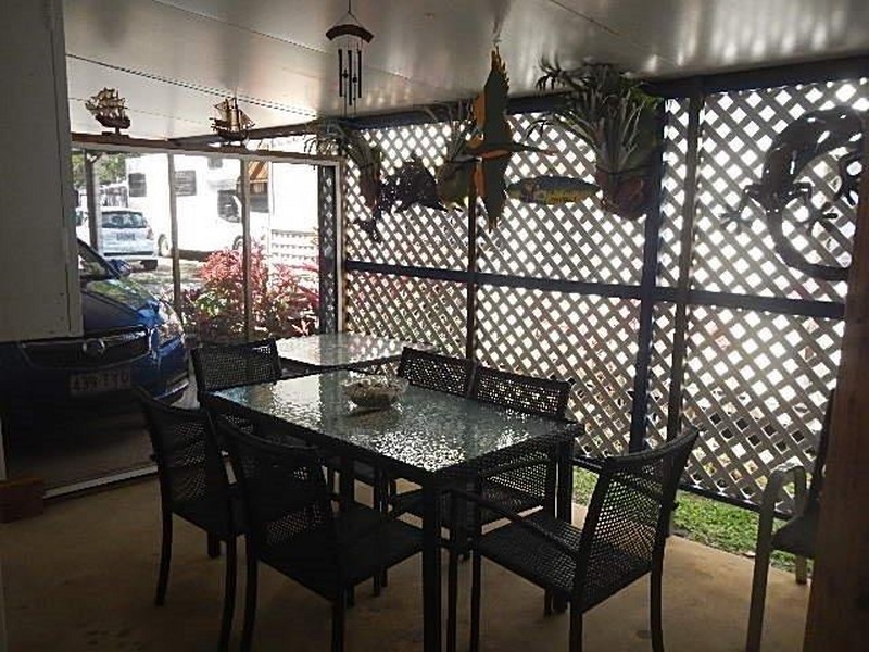 9/1 KalMaKuta Drive, Sandstone Point QLD 4511