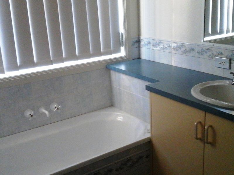 24 Topsail Circuit, Banksia Beach QLD 4507