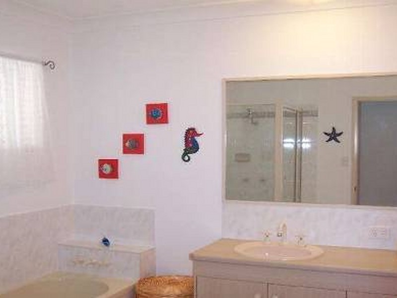 2/13 Toorbul Street, Bongaree QLD 4507