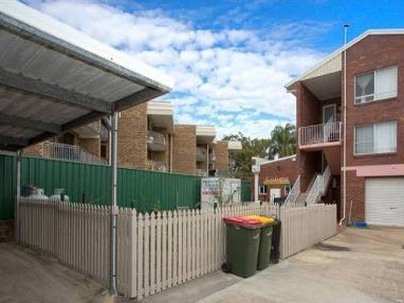 2/13 Toorbul Street, Bongaree QLD 4507