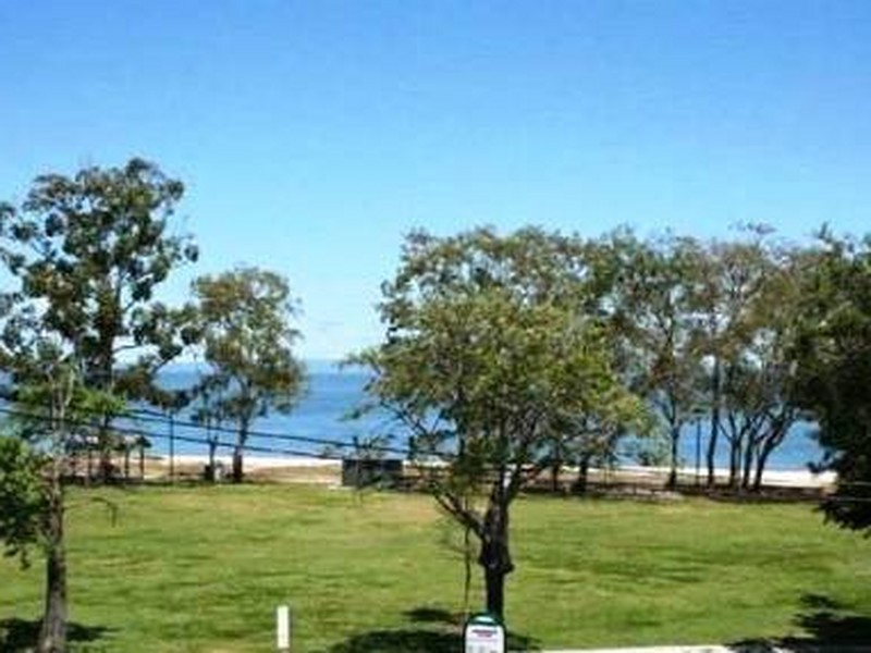 2/13 Toorbul Street, Bongaree QLD 4507