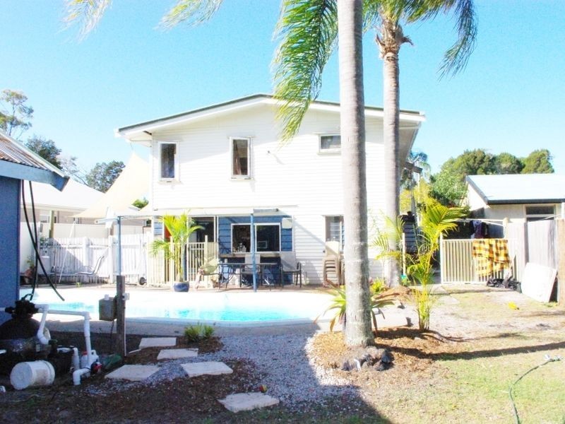 8 Cumming Street, Bongaree QLD 4507
