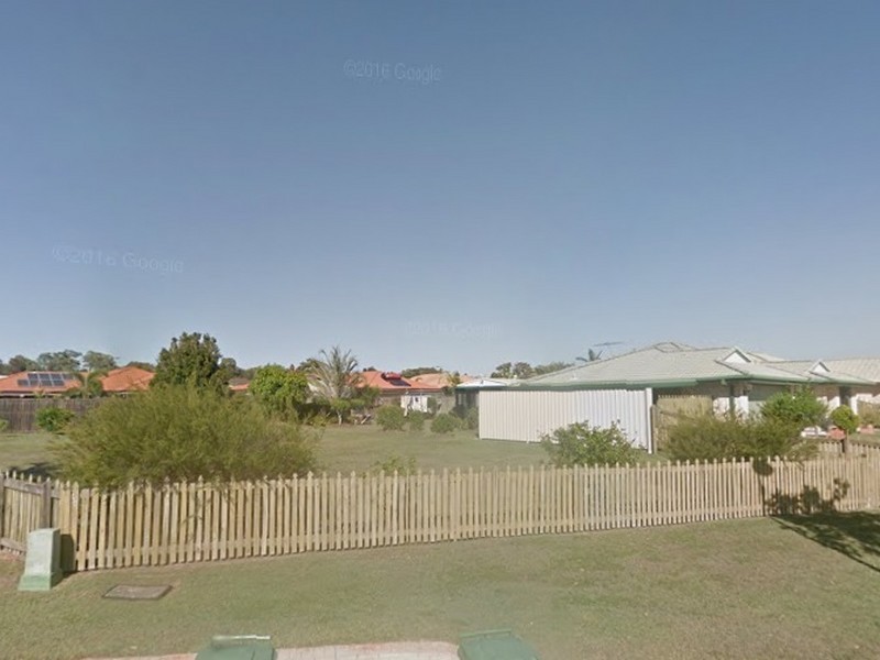 13 Queenscliff Court, Sandstone Point QLD 4511