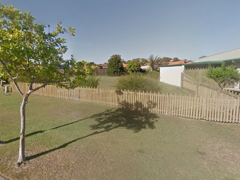 13 Queenscliff Court, Sandstone Point QLD 4511