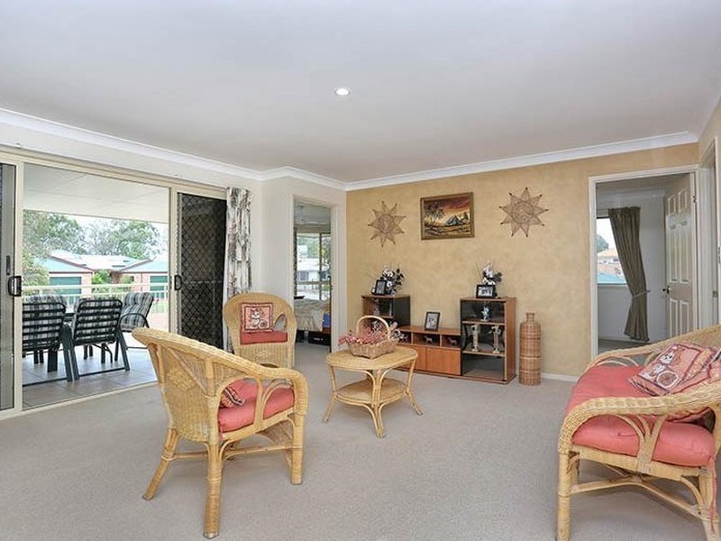 7-9 Ardel Place, Sandstone Point QLD 4511