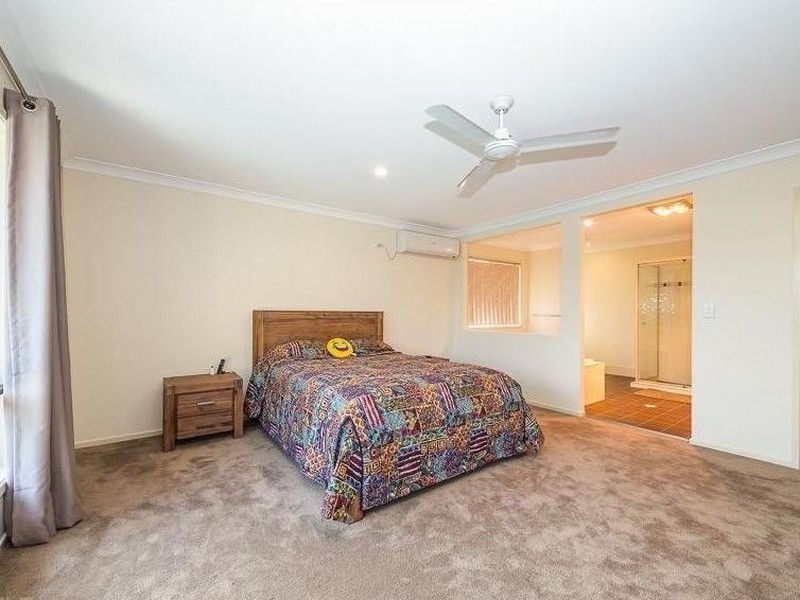10 Cremorne Court, Sandstone Point QLD 4511