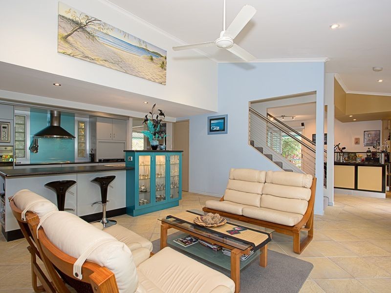 16 Eighth Avenue, Bribie Island QLD 4507