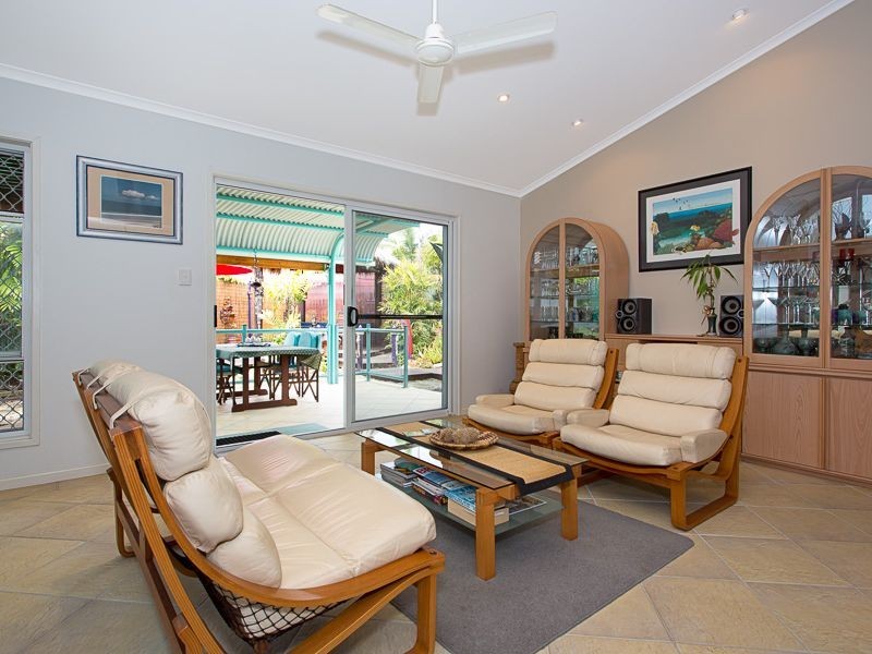 16 Eighth Avenue, Bribie Island QLD 4507