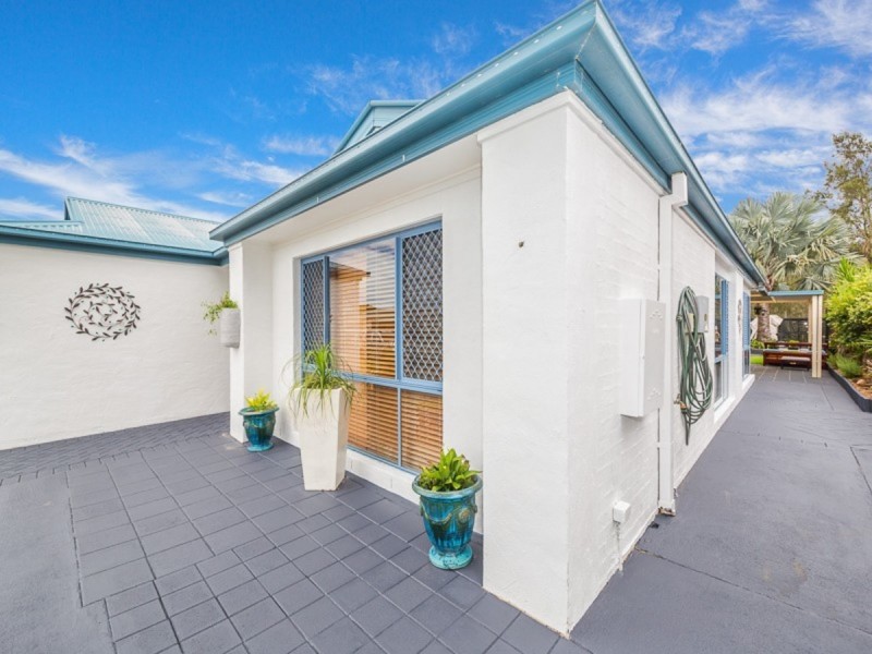 15 Albatross Court, Banksia Beach QLD 4507
