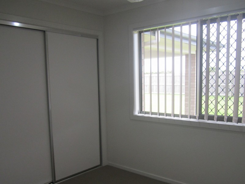 36 Ningi Waters Drive, Ningi QLD 4511