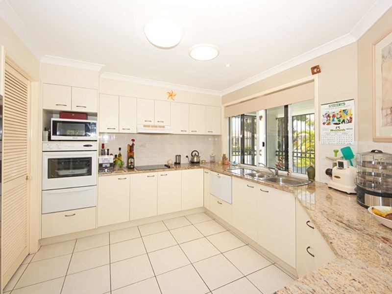 1 Yardarm Ct, Banksia Beach QLD 4507