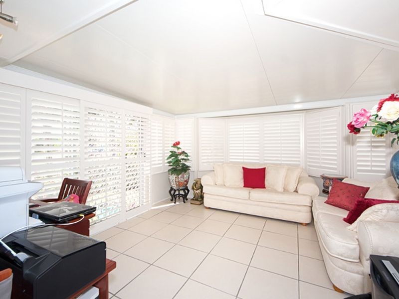 1 Yardarm Ct, Banksia Beach QLD 4507