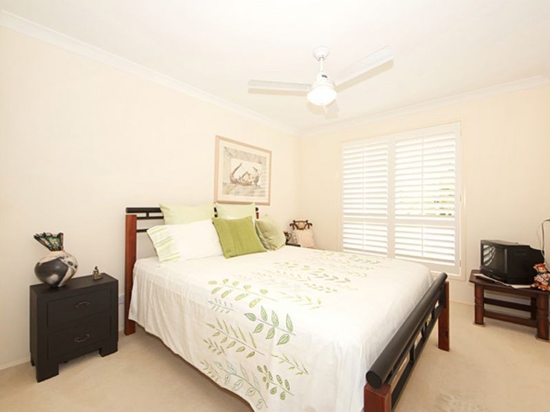 1 Yardarm Ct, Banksia Beach QLD 4507