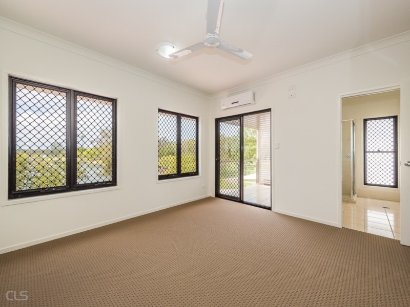 2/4 Kal Ma Kuta Drive, Sandstone Point QLD 4511