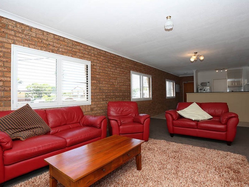 2/2 Sunderland Drive, Banksia Beach QLD 4507