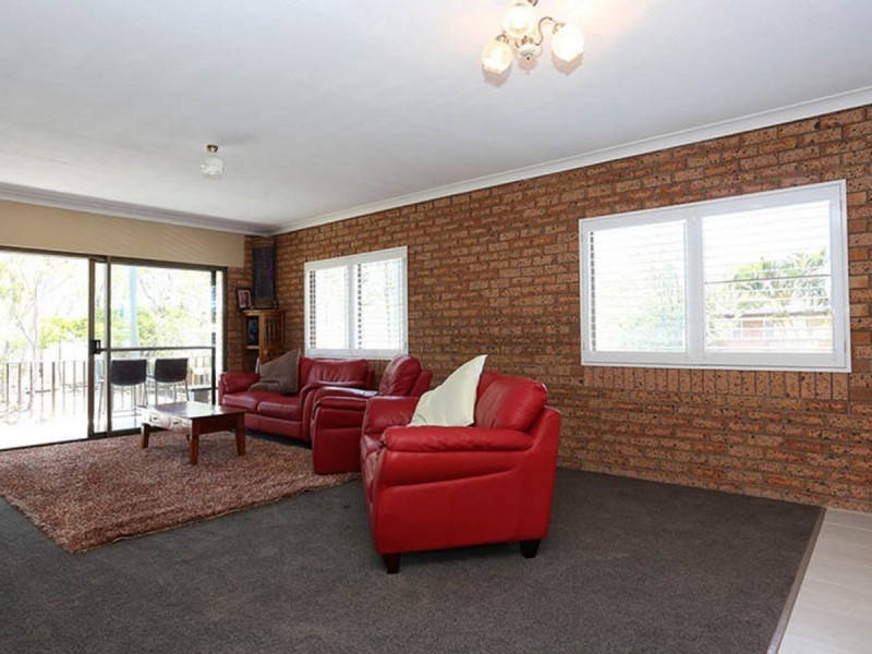 2/2 Sunderland Drive, Banksia Beach QLD 4507