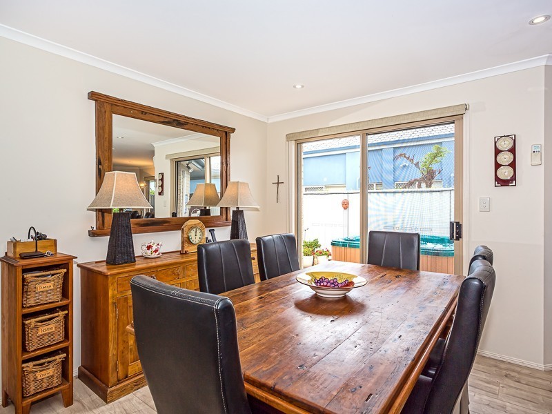 1/19 Bowsprit Crescent, Banksia Beach QLD 4507
