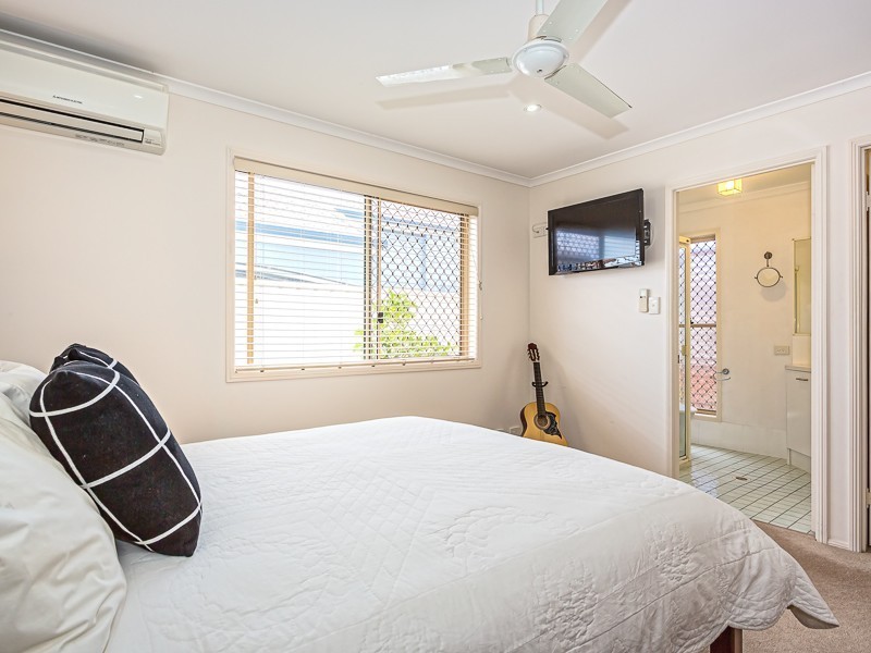 1/19 Bowsprit Crescent, Banksia Beach QLD 4507