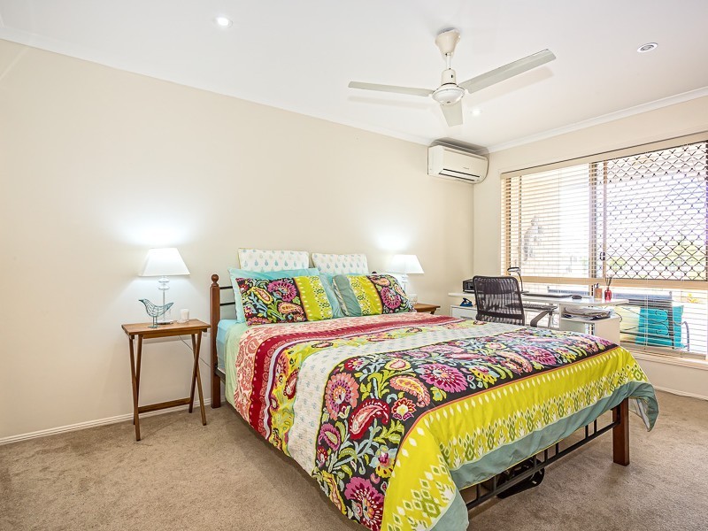1/19 Bowsprit Crescent, Banksia Beach QLD 4507